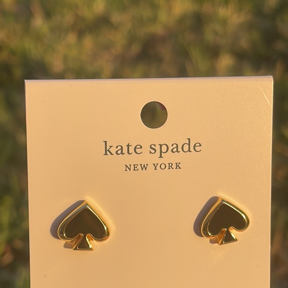 NWT Kate Spade Everyday Spade Earrings - Picture 5 of 7